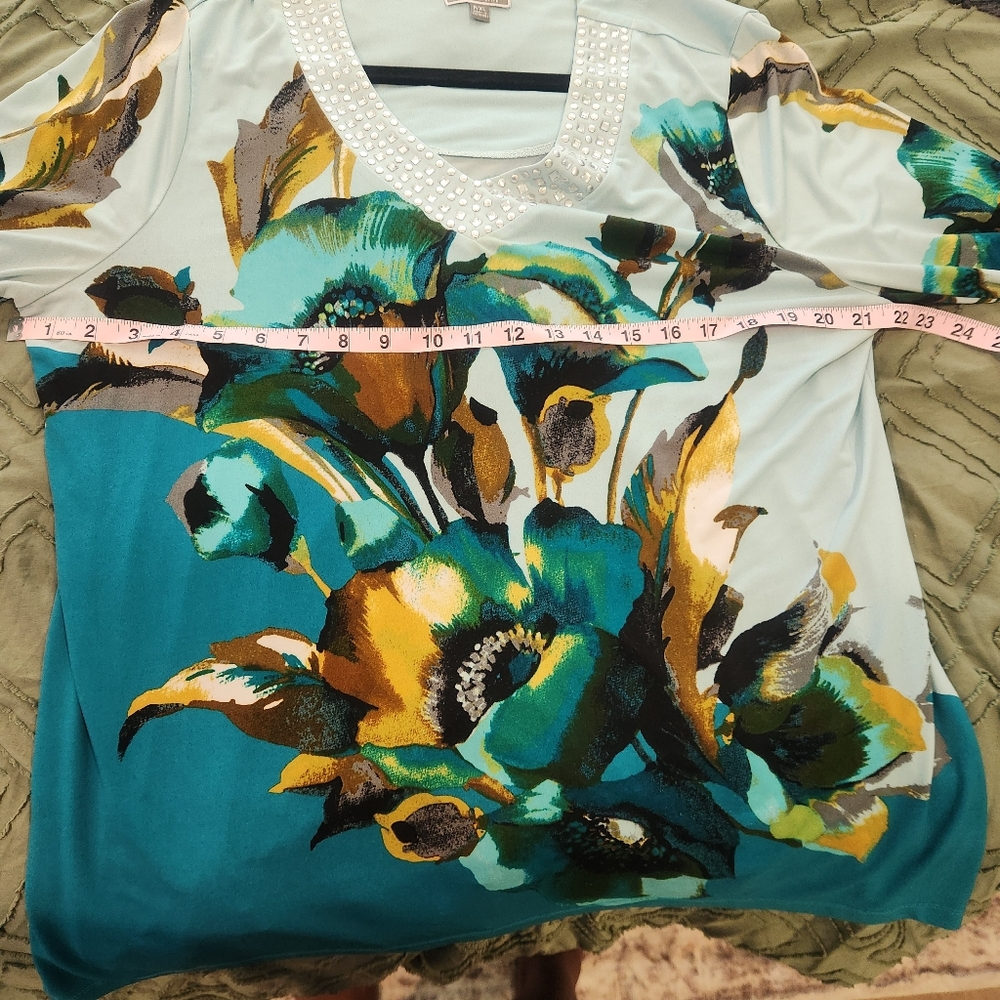 JM Collection Blue, Green & Gold Floral V-Neck Top with Jeweled Embellishments - Picture 7 of 8